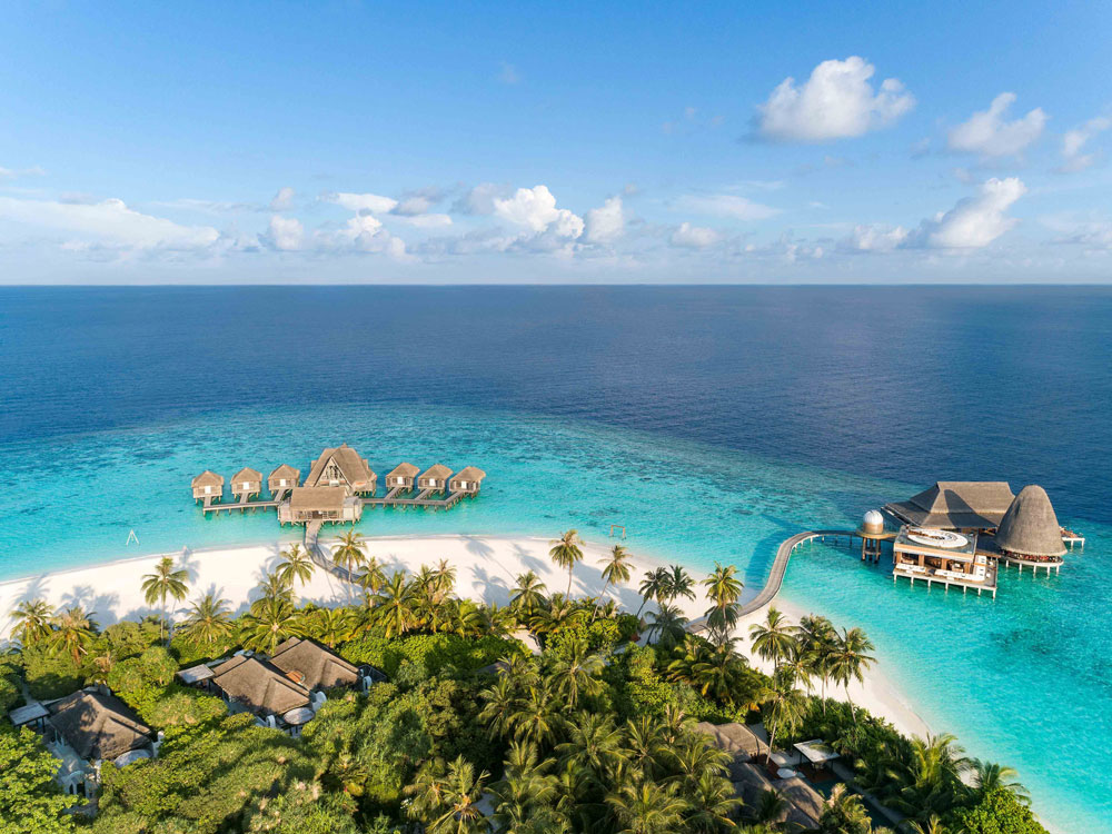 Anantara Kihavah ist ein bezaubernder Luxusresort auf den Malediven.