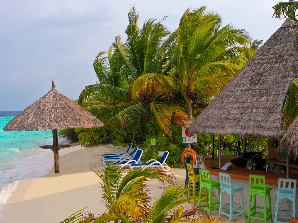 Eriyadu Island Resort Im Nord Male Atoll Sunshine Reisen